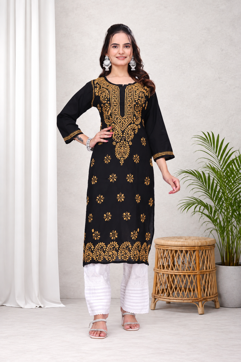 Karigiri Black Cotton Kashmiri Embroidered Kurti_KF0209