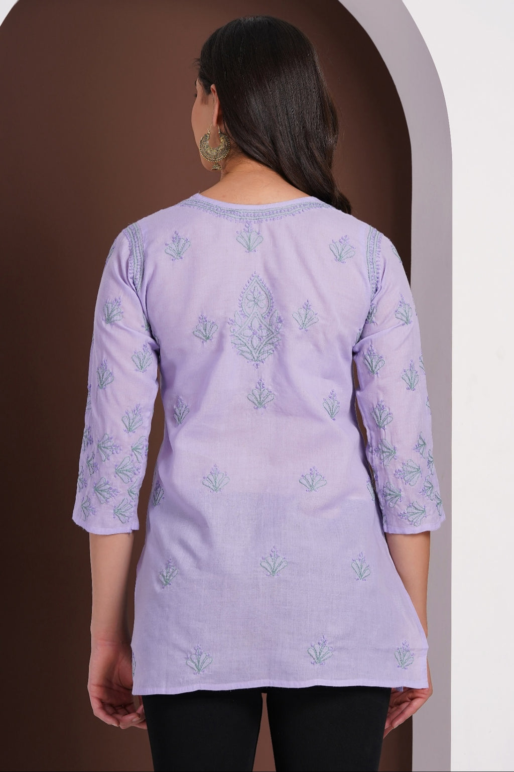 Karigiri Lucknowi Chikankari Hand Embroidered Pure Cotton Straight Hip Length Short Lavender Kurti, 3/4 Sleeve, Ethnic Wear