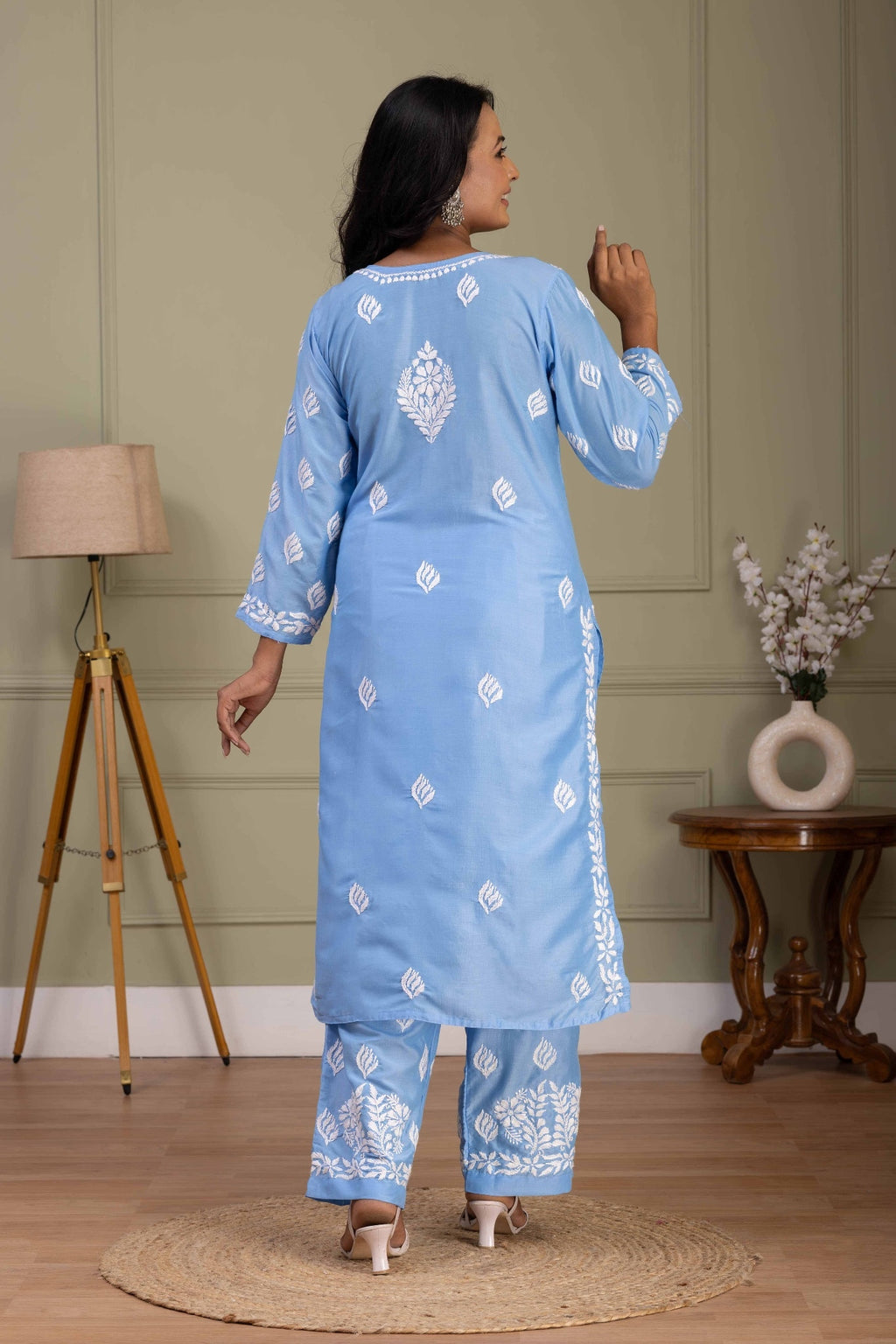 Karigiri Powder Blue Chikankari Hand Embroidered Muslin Kurti Set with White Floral Motifs, 3/4 Sleeves